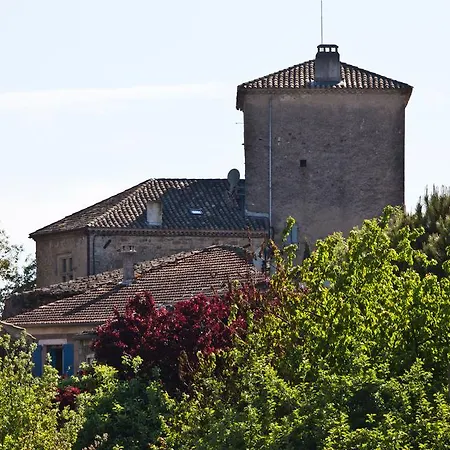 Le Chateau D'uzer Bed & Breakfast