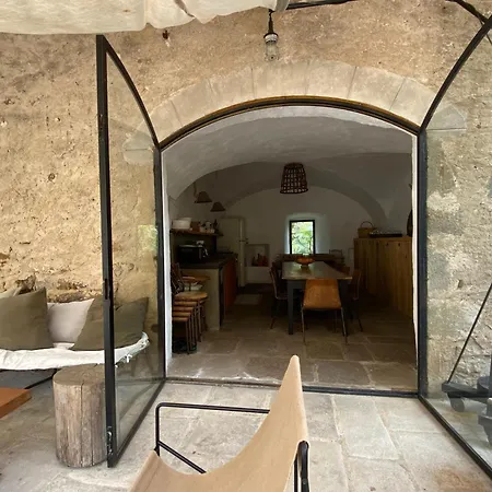 Le Château D'uzer Couette-café Uzer (Ardeche)