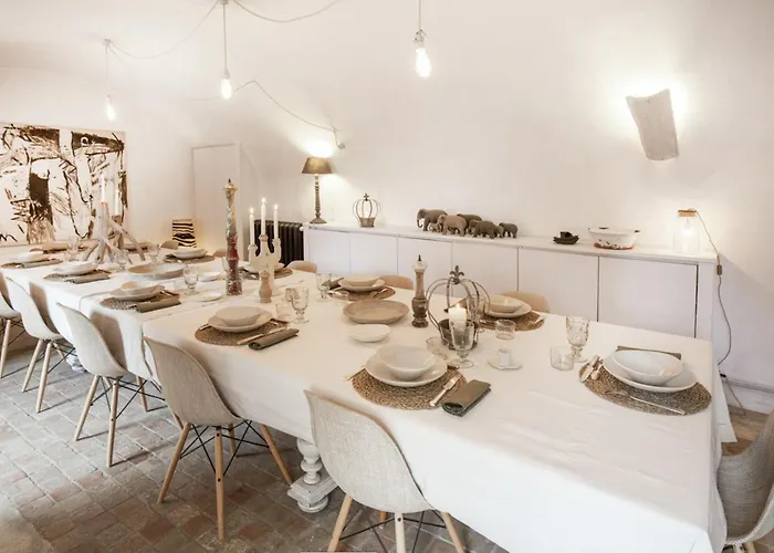 Alojamento de Acomodação e Pequeno-almoço Le Chateau D'uzer Uzer (Ardeche)