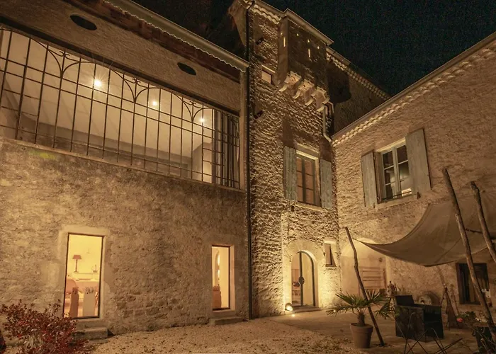 Le Chateau D'uzer 4*