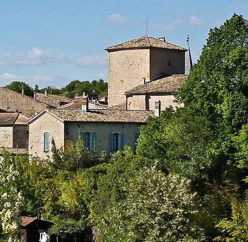 Le Chateau D'uzer 4*