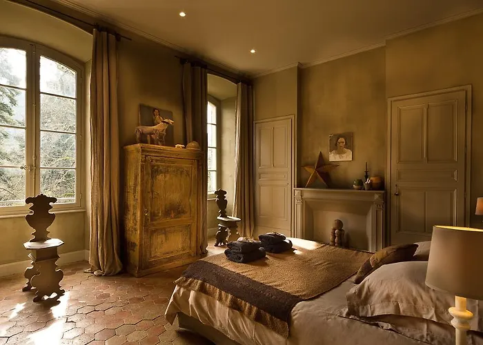 Le Chateau D'uzer 4*
